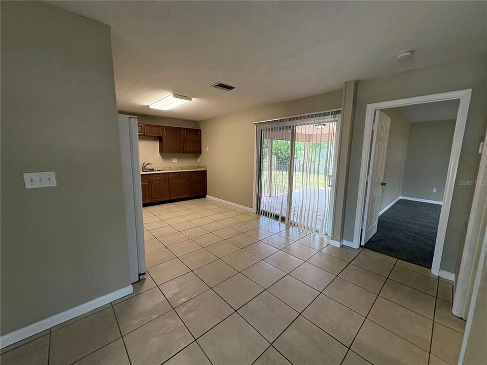 For Sale: $295,000 (4 beds, 2 baths, 1967 Square Feet)