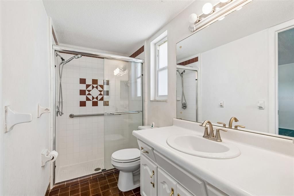 На продажу: $459,900 (4 спален, 2 ванн, 1896 Квадратных фут)