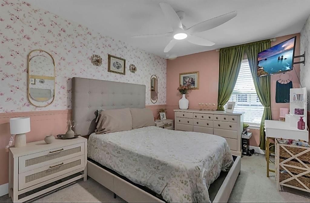 На продажу: $415,000 (4 спален, 2 ванн, 2405 Квадратных фут)
