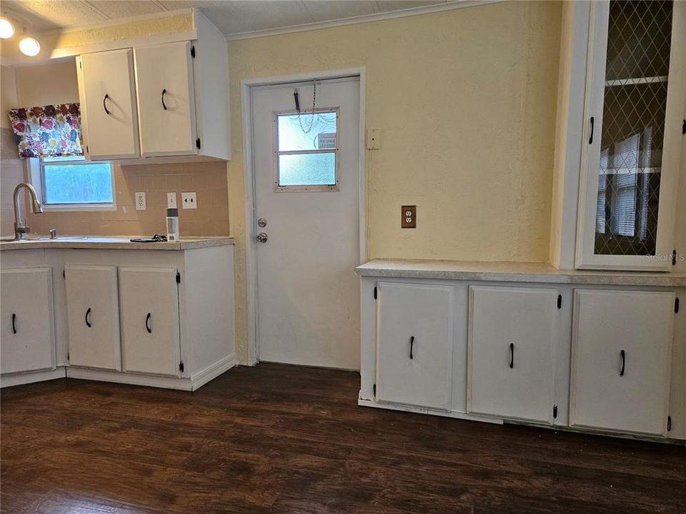 В аренду: $1,750 (3 спален, 2 ванн, 1010 Квадратных фут)