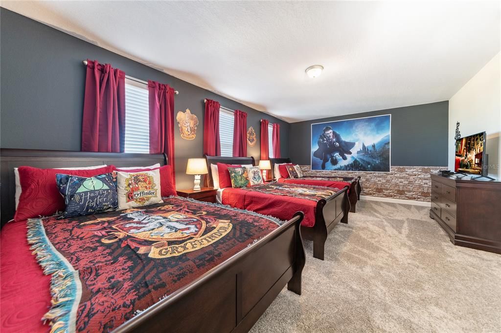 For Sale: $696,900 (8 beds, 5 baths, 3915 Square Feet)