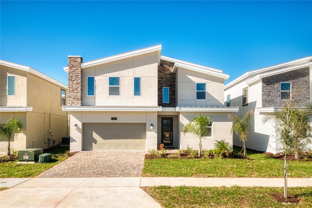 For Sale: $696,900 (8 beds, 5 baths, 3915 Square Feet)