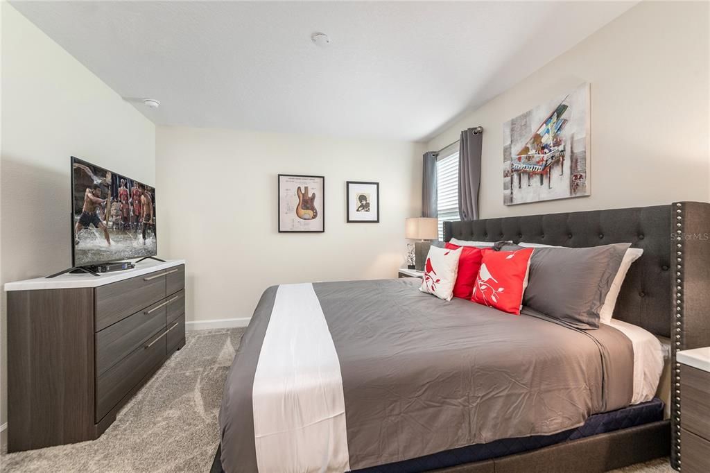 For Sale: $696,900 (8 beds, 5 baths, 3915 Square Feet)