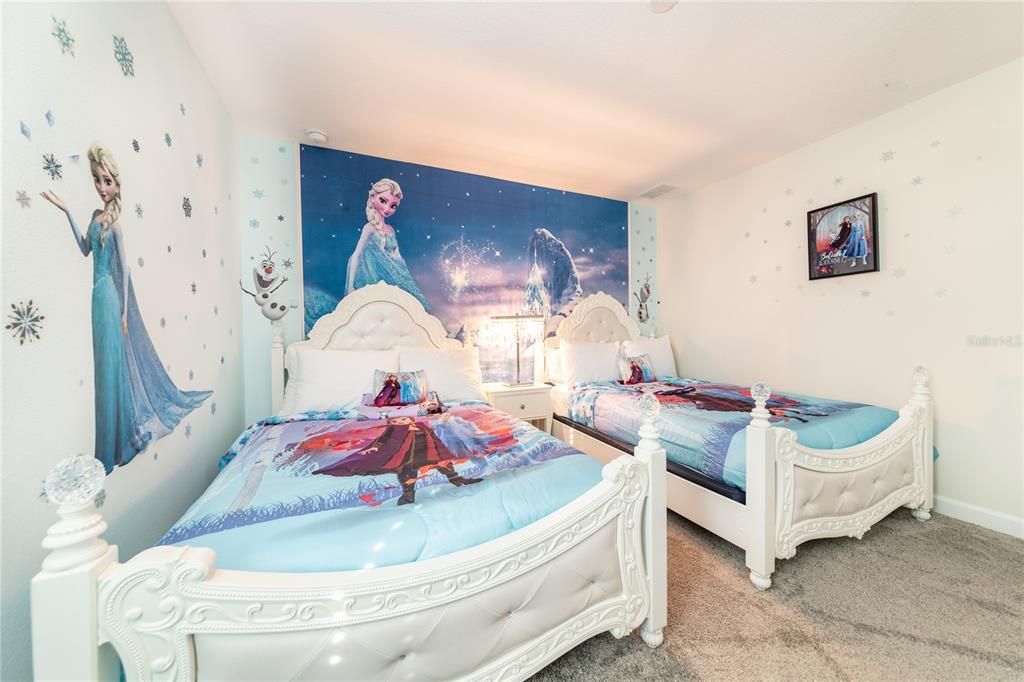 For Sale: $696,900 (8 beds, 5 baths, 3915 Square Feet)