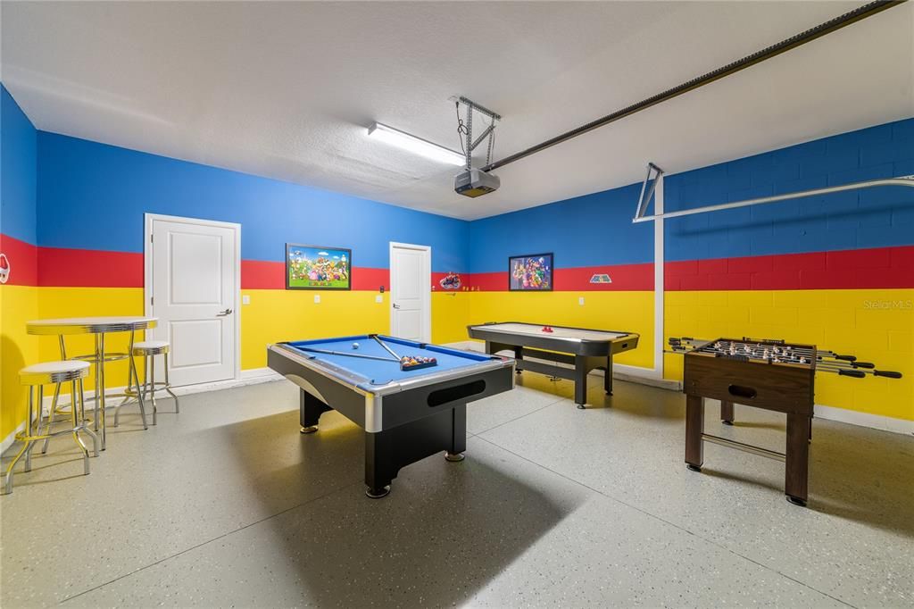 For Sale: $696,900 (8 beds, 5 baths, 3915 Square Feet)