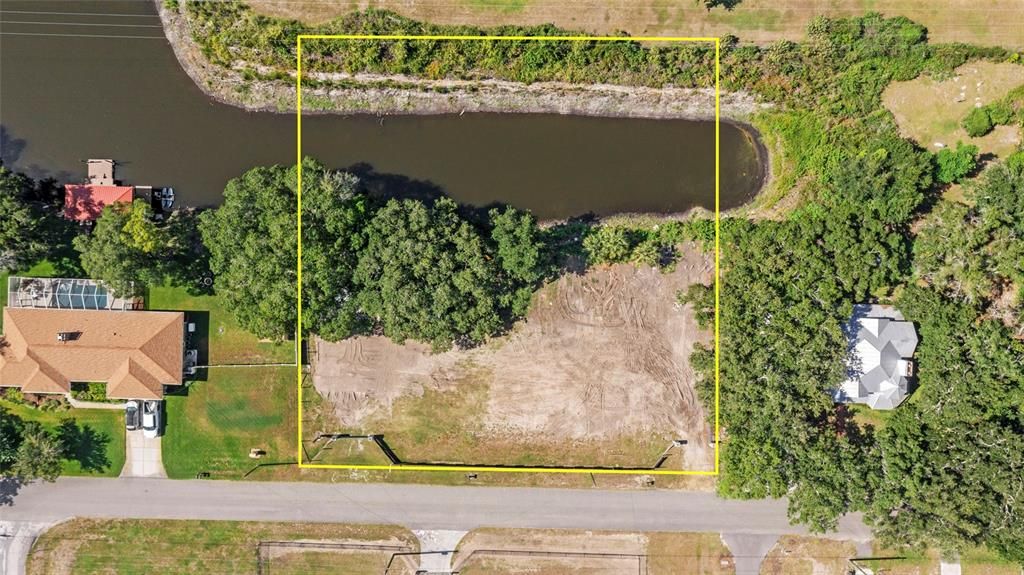 На продажу: $250,000 (1.04 acres)