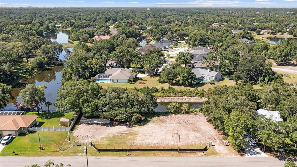 На продажу: $250,000 (1.04 acres)
