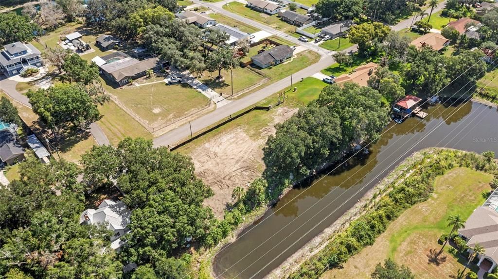 На продажу: $250,000 (1.04 acres)