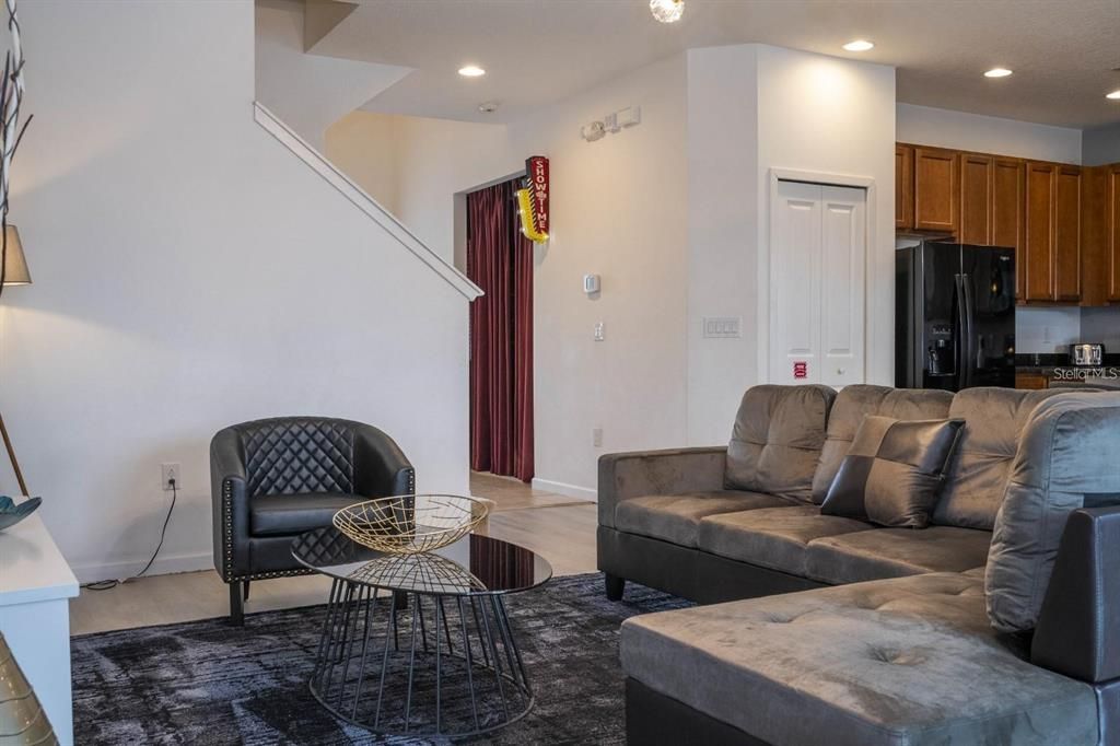 В аренду: $3,950 (5 спален, 5 ванн, 3165 Квадратных фут)