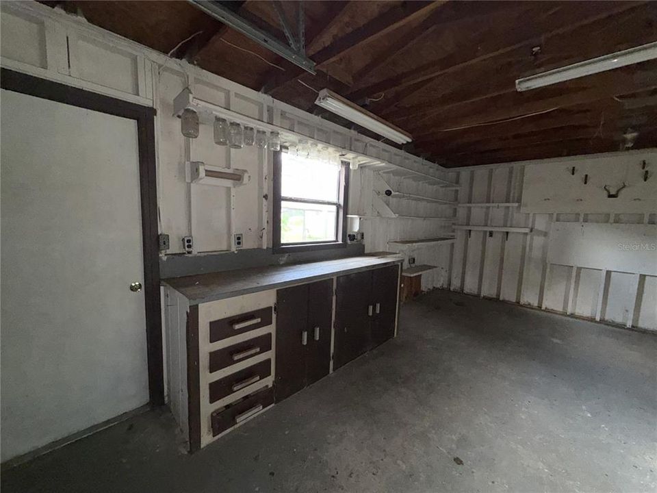 For Sale: $129,900 (2 beds, 2 baths, 1260 Square Feet)