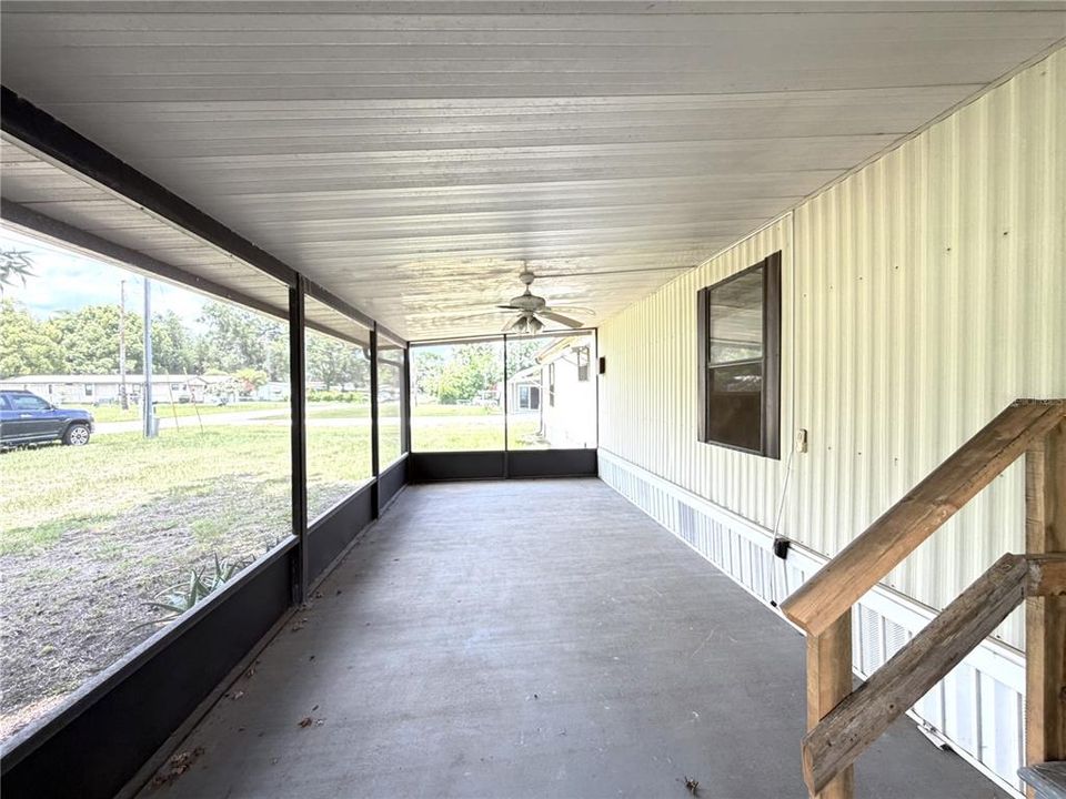 For Sale: $129,900 (2 beds, 2 baths, 1260 Square Feet)