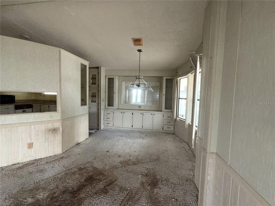 На продажу: $106,000 (2 спален, 2 ванн, 1144 Квадратных фут)