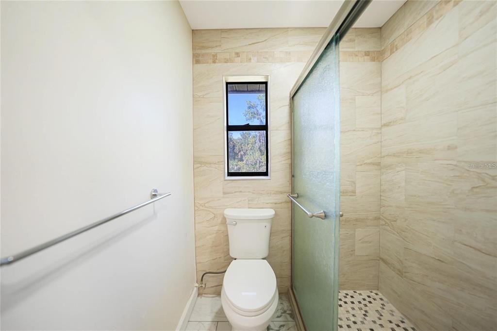 На продажу: $270,000 (3 спален, 2 ванн, 1600 Квадратных фут)