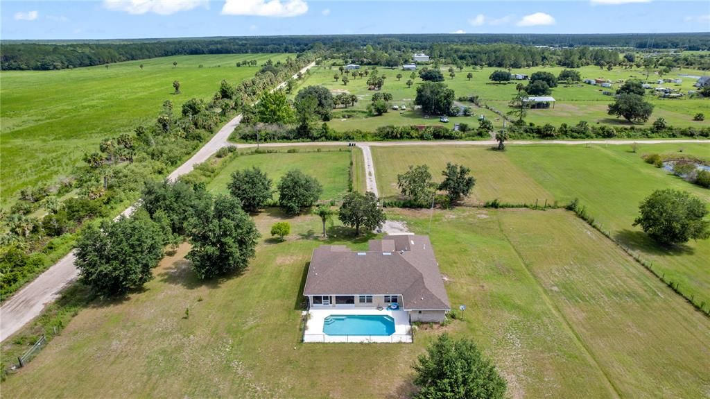 En Venta: $839,900 (4 camas, 3 baños, 2085 Pies cuadrados)