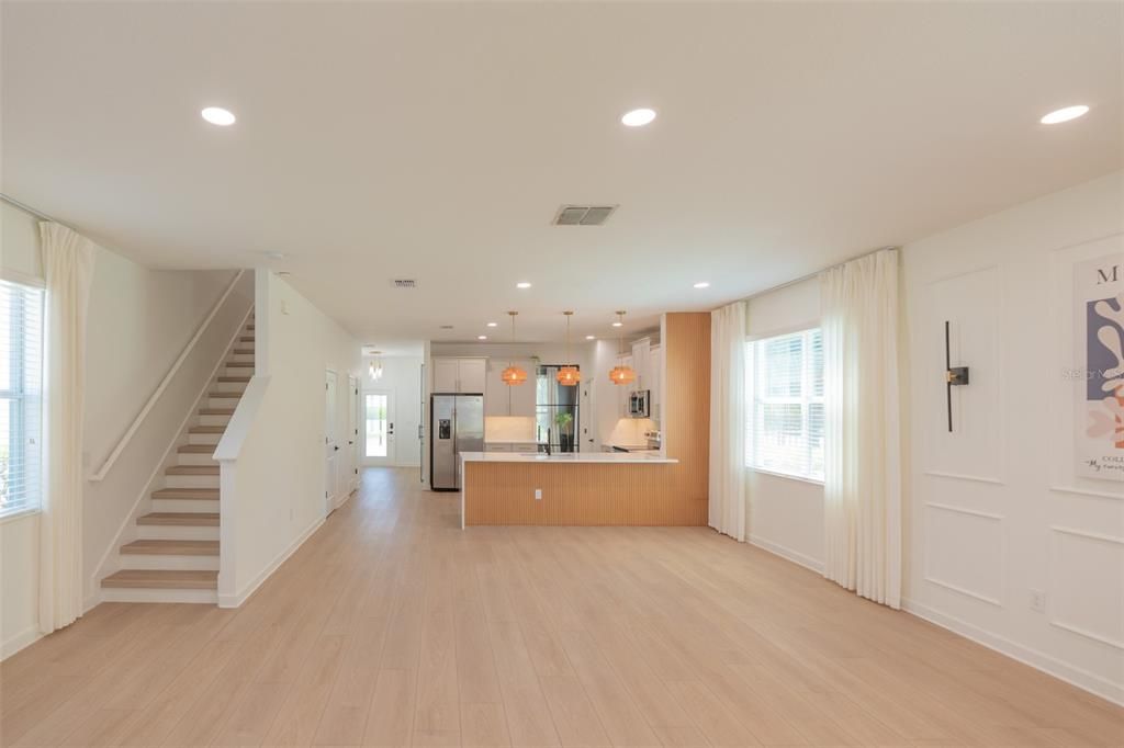 For Rent: $3,800 (3 beds, 2 baths, 2207 Square Feet)
