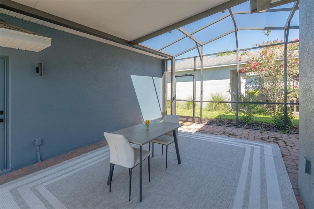 For Rent: $3,800 (3 beds, 2 baths, 2207 Square Feet)