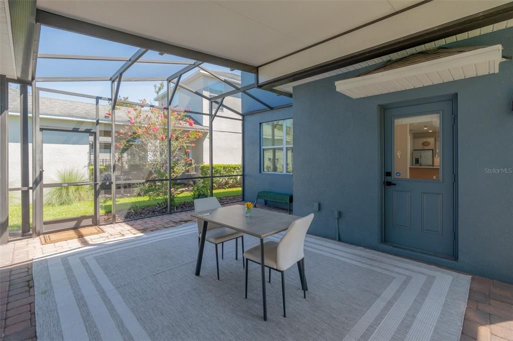 For Rent: $3,800 (3 beds, 2 baths, 2207 Square Feet)