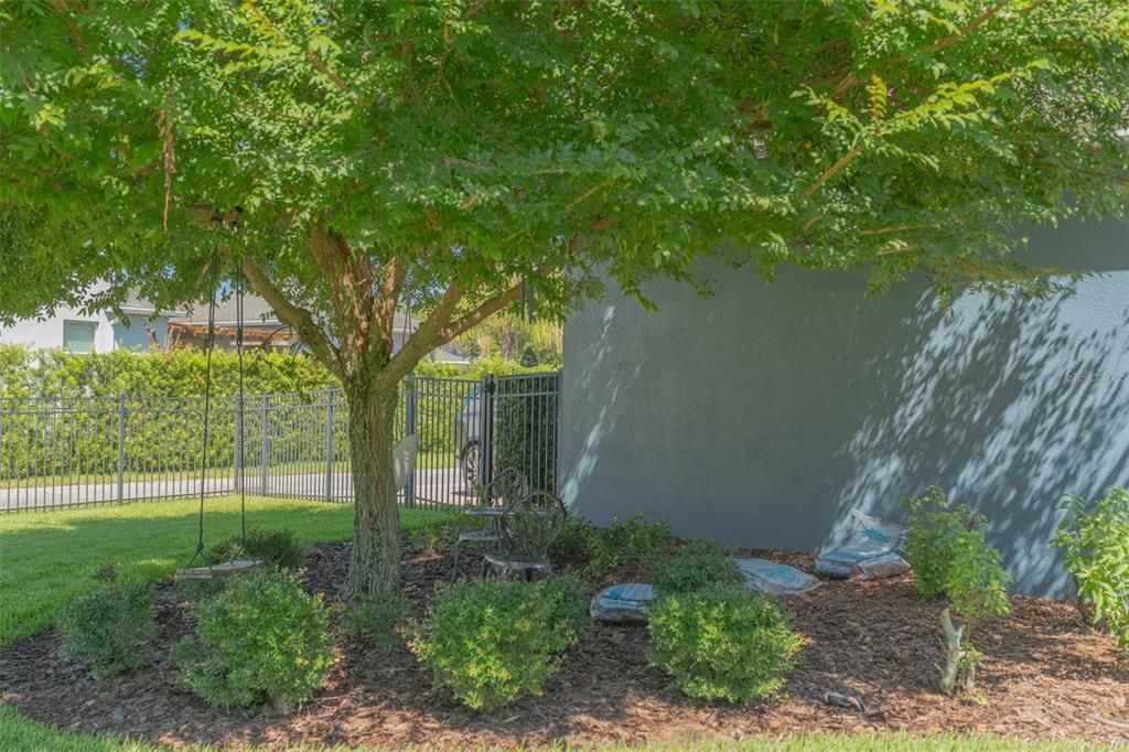 For Rent: $3,800 (3 beds, 2 baths, 2207 Square Feet)