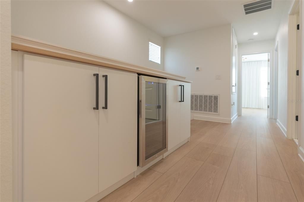 For Rent: $3,800 (3 beds, 2 baths, 2207 Square Feet)