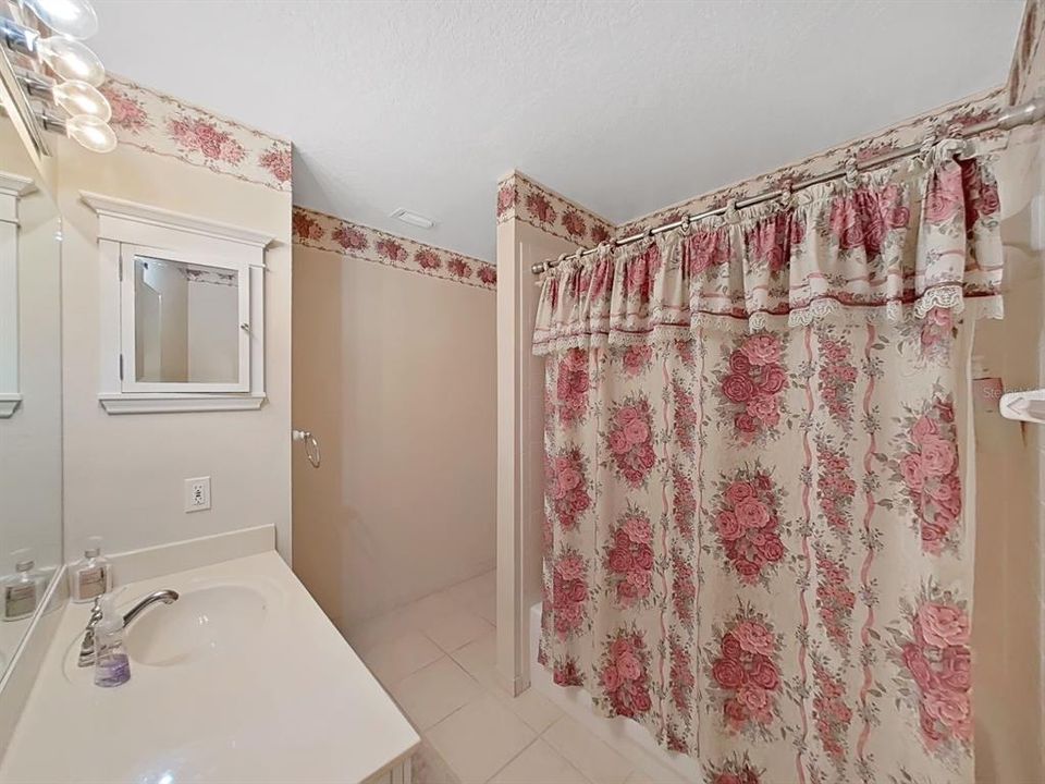 For Sale: $332,500 (2 beds, 2 baths, 1535 Square Feet)