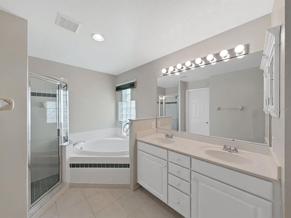 For Sale: $332,500 (2 beds, 2 baths, 1535 Square Feet)