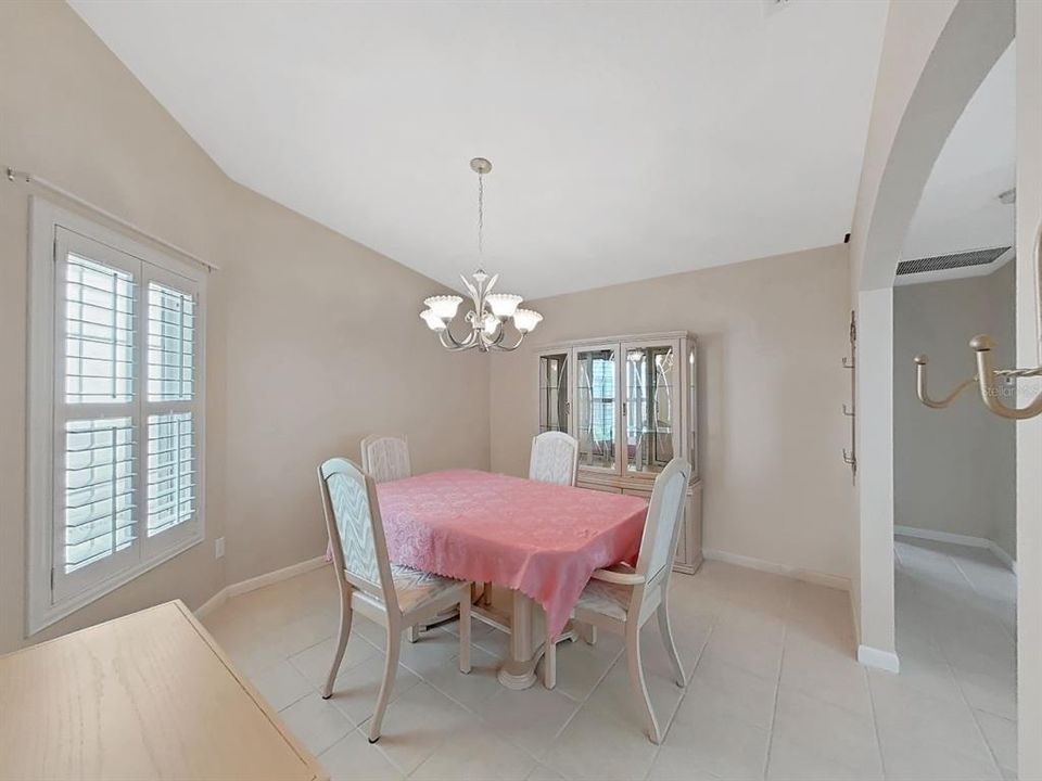 For Sale: $332,500 (2 beds, 2 baths, 1535 Square Feet)