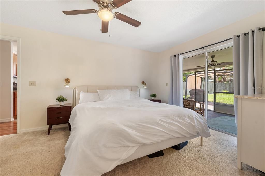 For Sale: $335,000 (3 beds, 2 baths, 1558 Square Feet)