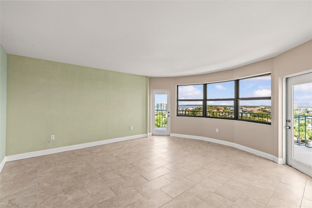 For Sale: $825,000 (3 beds, 2 baths, 2181 Square Feet)