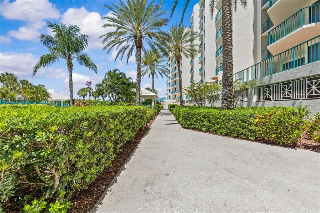For Sale: $825,000 (3 beds, 2 baths, 2181 Square Feet)
