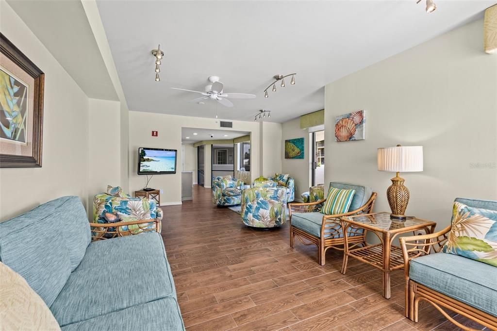 For Sale: $825,000 (3 beds, 2 baths, 2181 Square Feet)