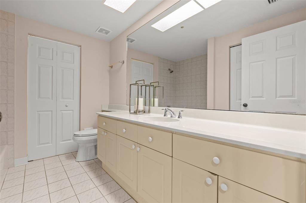 For Sale: $825,000 (3 beds, 2 baths, 2181 Square Feet)