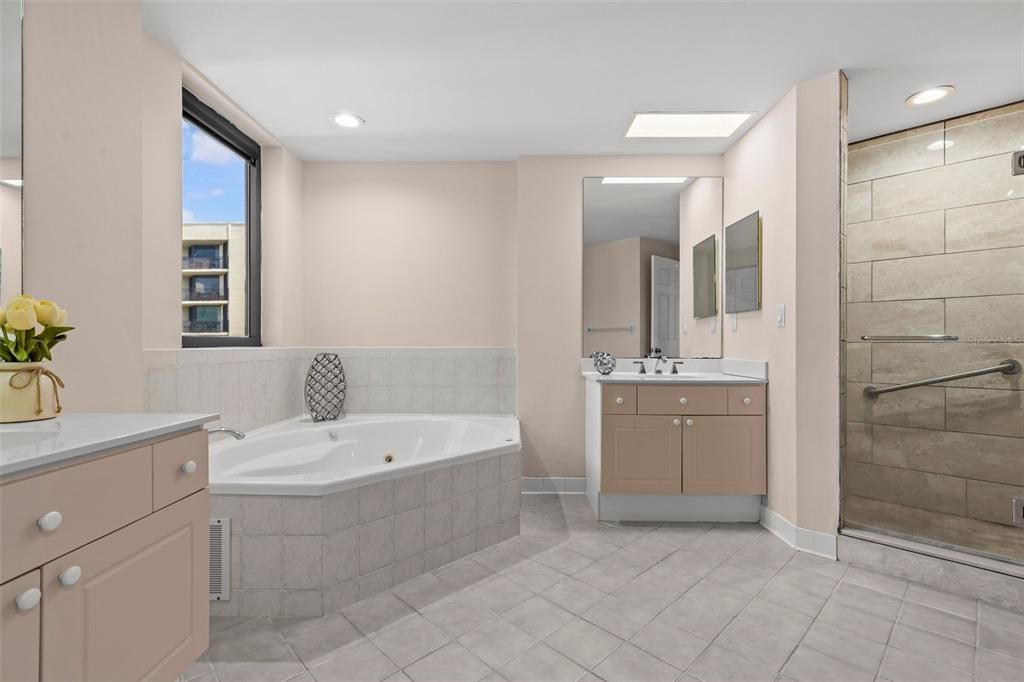 For Sale: $825,000 (3 beds, 2 baths, 2181 Square Feet)