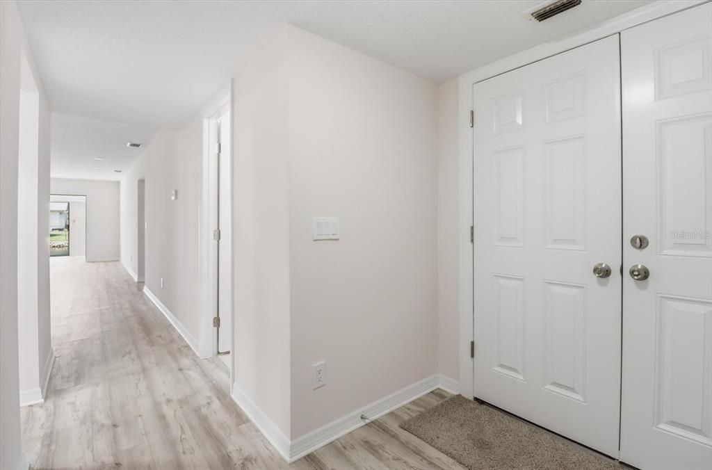 На продажу: $359,000 (2 спален, 2 ванн, 1519 Квадратных фут)
