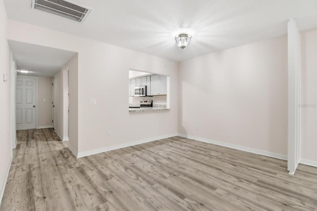 На продажу: $359,000 (2 спален, 2 ванн, 1519 Квадратных фут)
