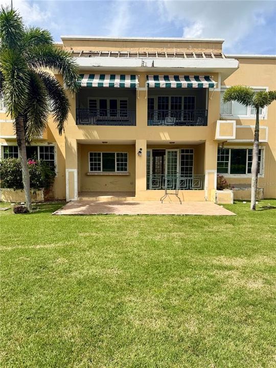 For Sale: $300,000 (3 beds, 2 baths, 1824 Square Feet)