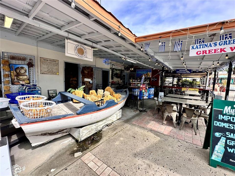 На продажу: $375,000 (3 спален, 2 ванн, 1530 Квадратных фут)