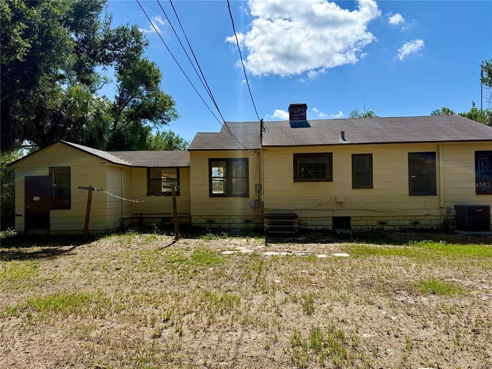 На продажу: $149,900 (3 спален, 1 ванн, 1116 Квадратных фут)