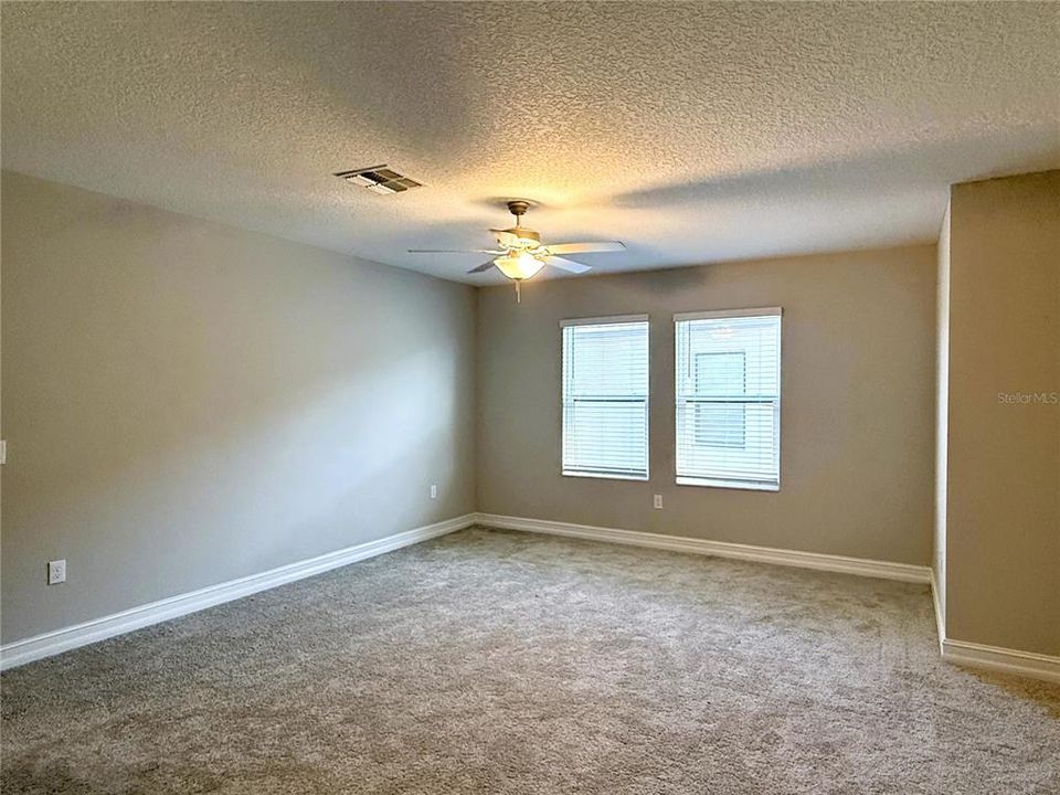 В аренду: $2,850 (4 спален, 2 ванн, 2954 Квадратных фут)