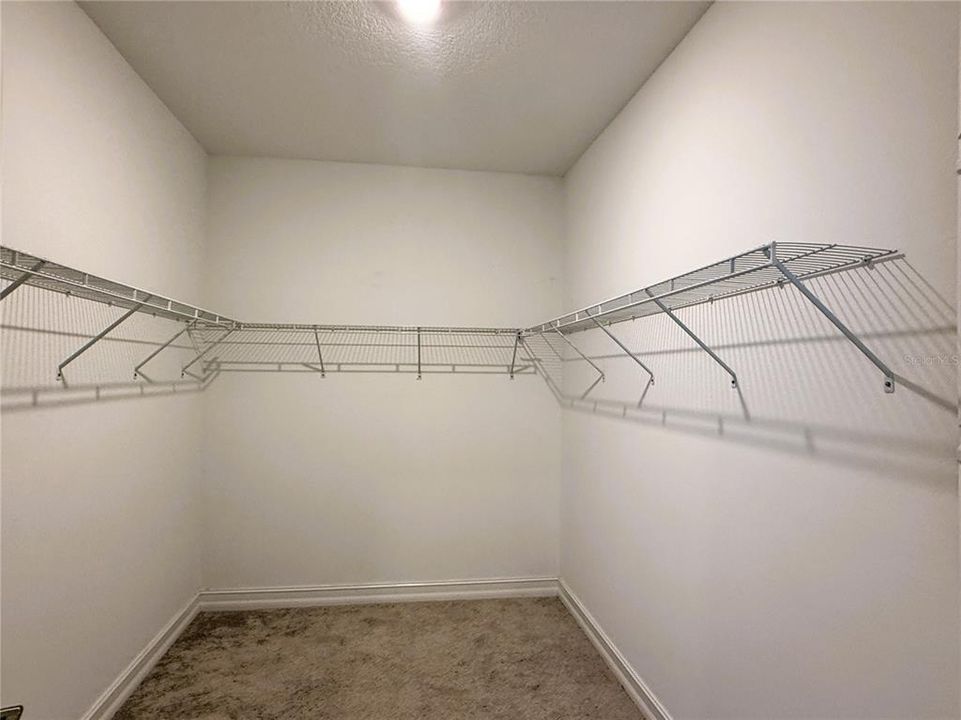 В аренду: $2,850 (4 спален, 2 ванн, 2954 Квадратных фут)