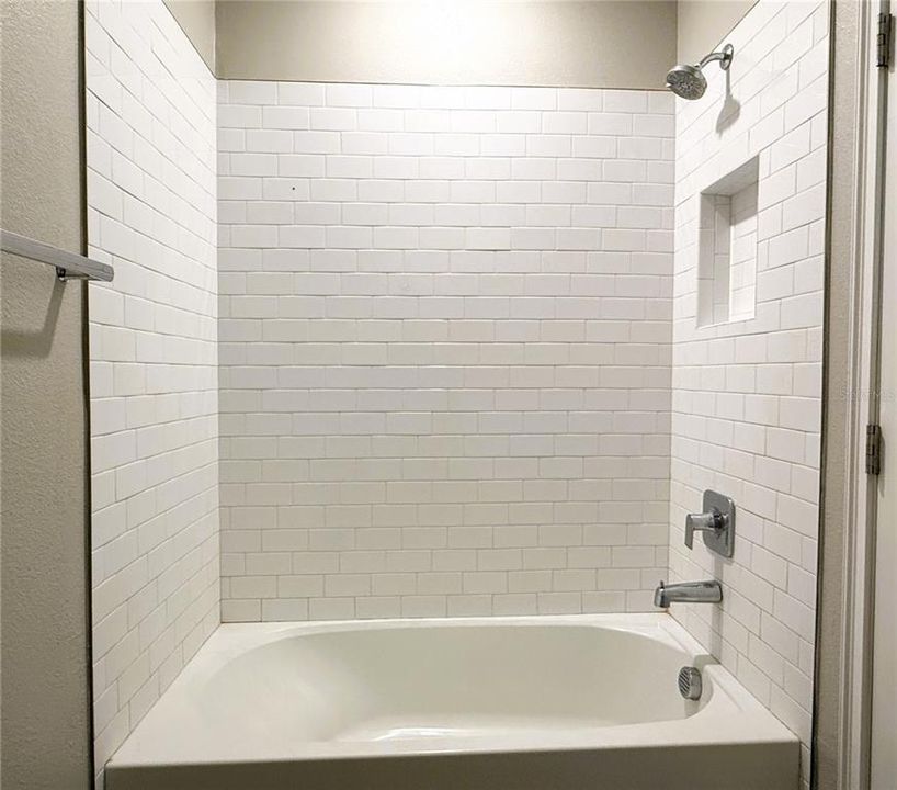 В аренду: $2,850 (4 спален, 2 ванн, 2954 Квадратных фут)