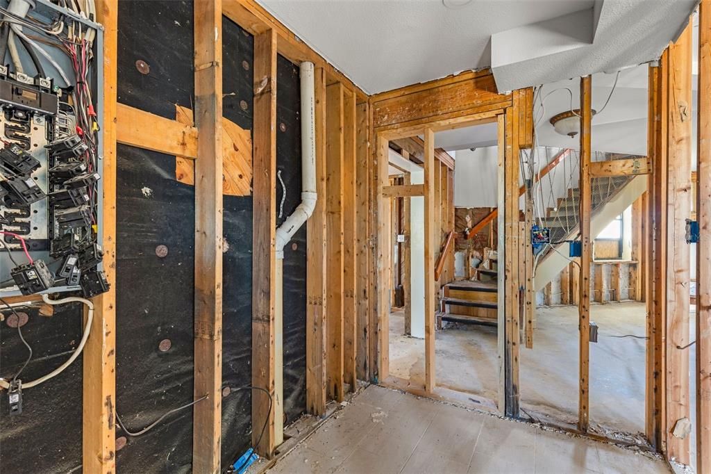 На продажу: $300,000 (5 спален, 3 ванн, 3636 Квадратных фут)