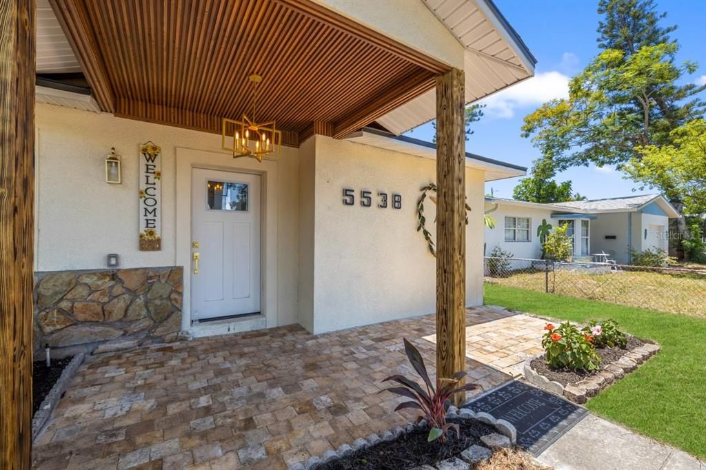 На продажу: $478,800 (3 спален, 2 ванн, 1044 Квадратных фут)