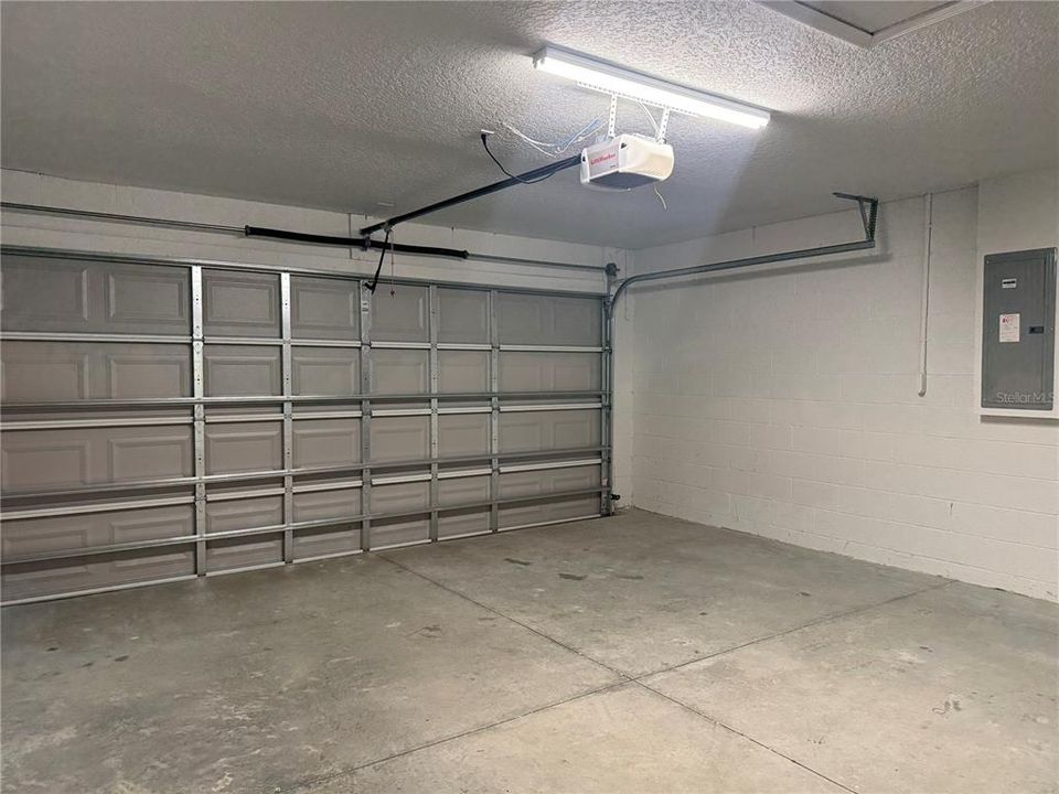 For Rent: $1,800 (3 beds, 2 baths, 1395 Square Feet)