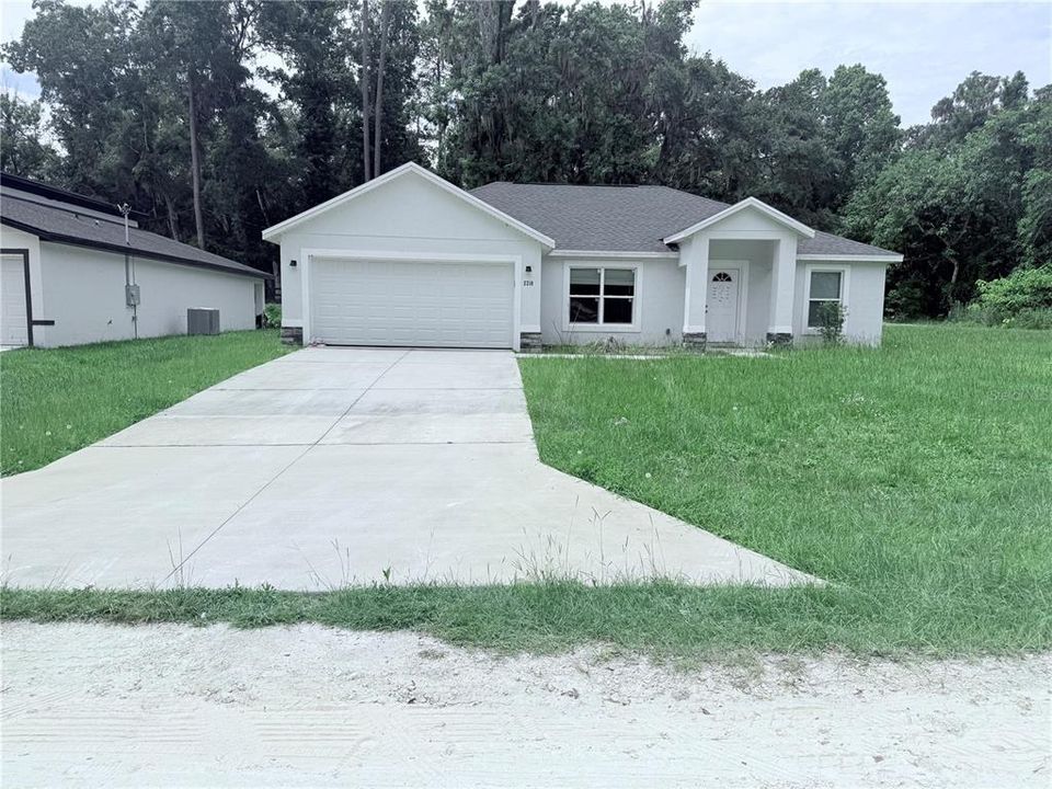 For Rent: $1,800 (3 beds, 2 baths, 1395 Square Feet)