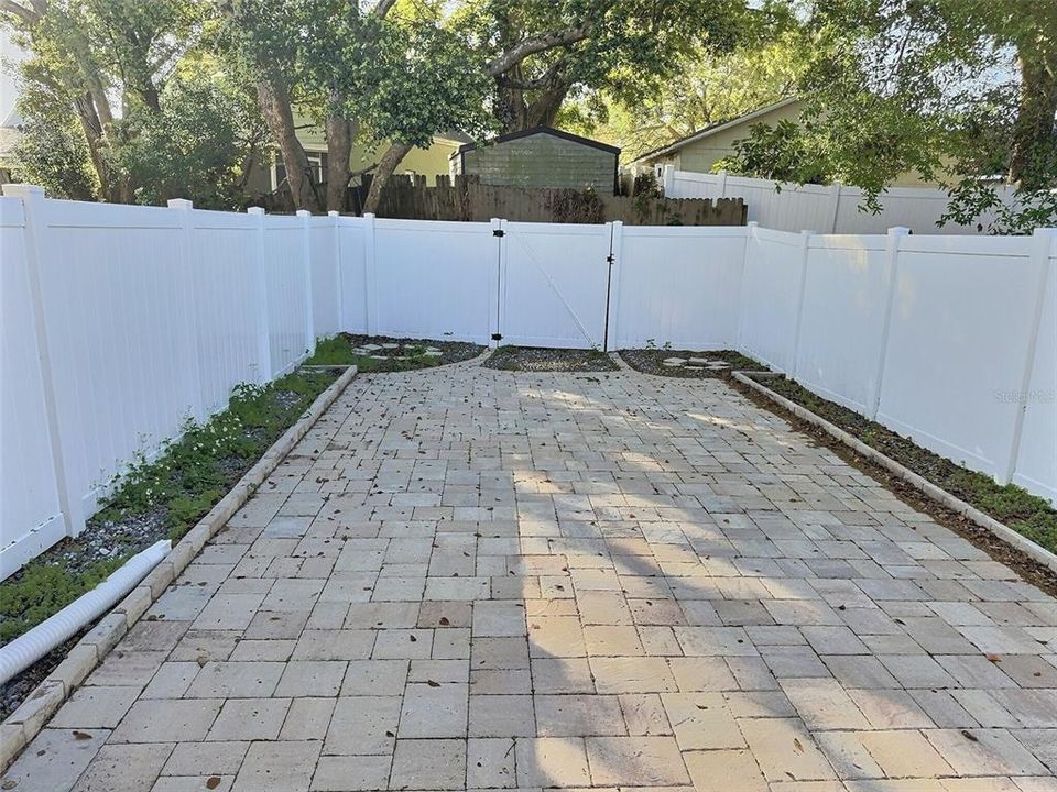 В аренду: $1,850 (2 спален, 1 ванн, 1144 Квадратных фут)