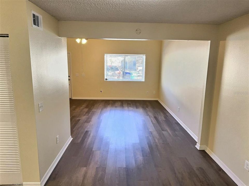 В аренду: $1,850 (2 спален, 1 ванн, 1144 Квадратных фут)