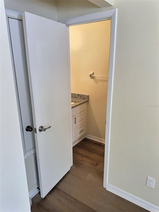 В аренду: $1,850 (2 спален, 1 ванн, 1144 Квадратных фут)