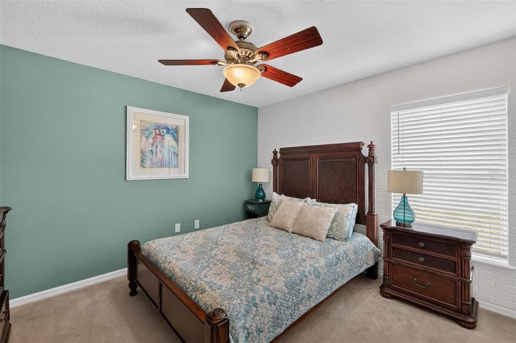 На продажу: $649,000 (3 спален, 2 ванн, 1911 Квадратных фут)