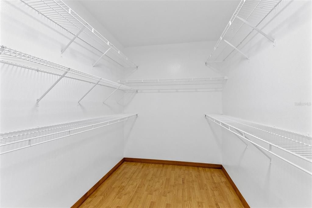 На продажу: $360,000 (2 спален, 2 ванн, 1620 Квадратных фут)