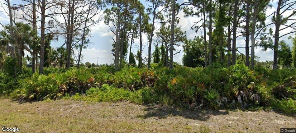 待售: $49,900 (0.17 acres)